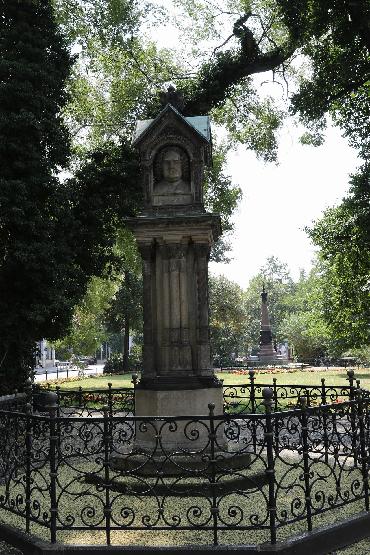 klik hier voor de originele foto (967kB - 1280x1920)