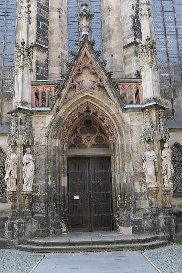 klik hier voor de originele foto (832kB - 1280x1920)