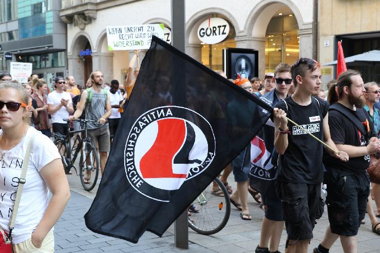 klik hier voor de originele foto (442kB - 1920x1280)