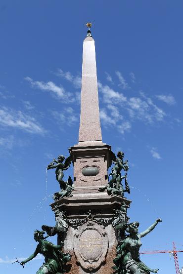 klik hier voor de originele foto (355kB - 1280x1920)